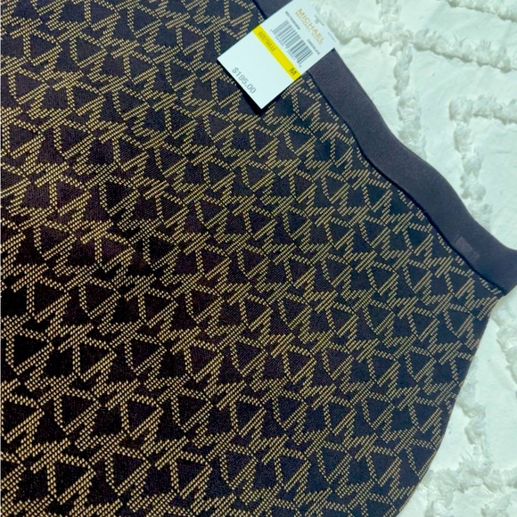 Brand new, pencil skirt from MK Michael Kors. - Picture 3 of 5